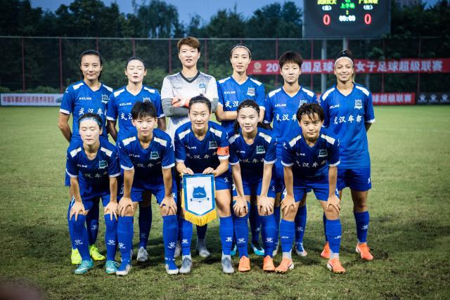 哈利伯顿24分字母利拉德缺阵 步行者擒雄鹿3-1